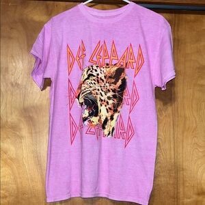 Def Leppard Pink Graphic T-Shirt